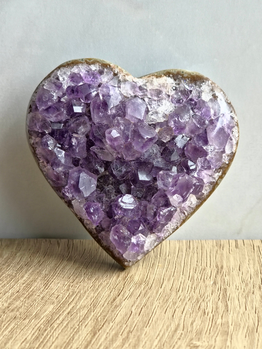 Amethyst druzy heart carving