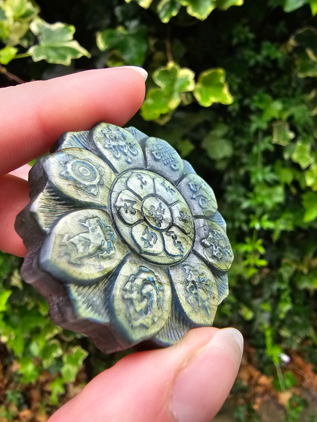 Labradorite eight treasure compass