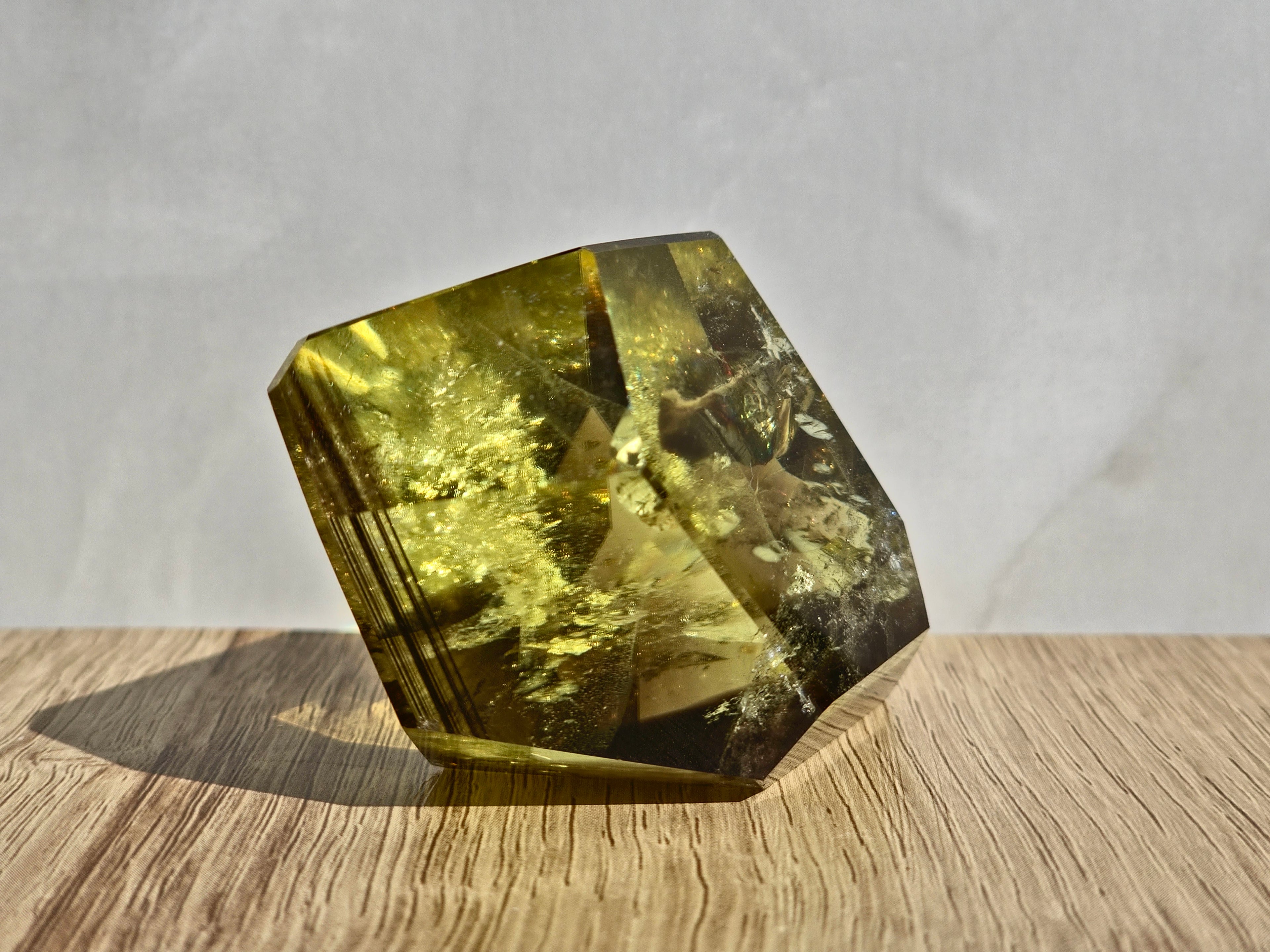 Natural citrine (smoky zoning) with phantom inclusions and rainbow fractures