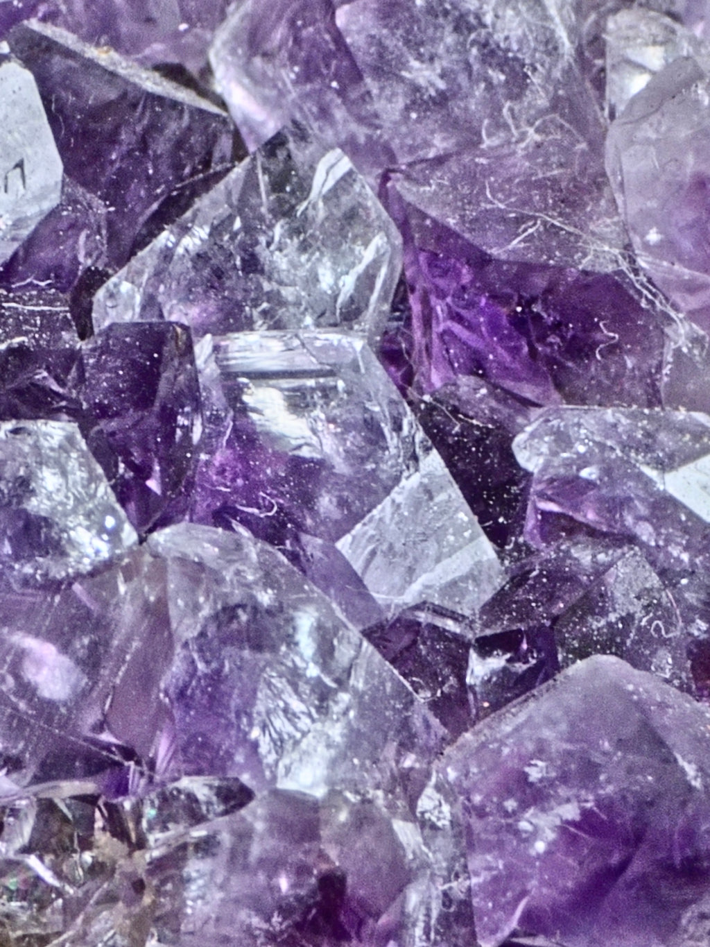 Amethyst druzy heart carving