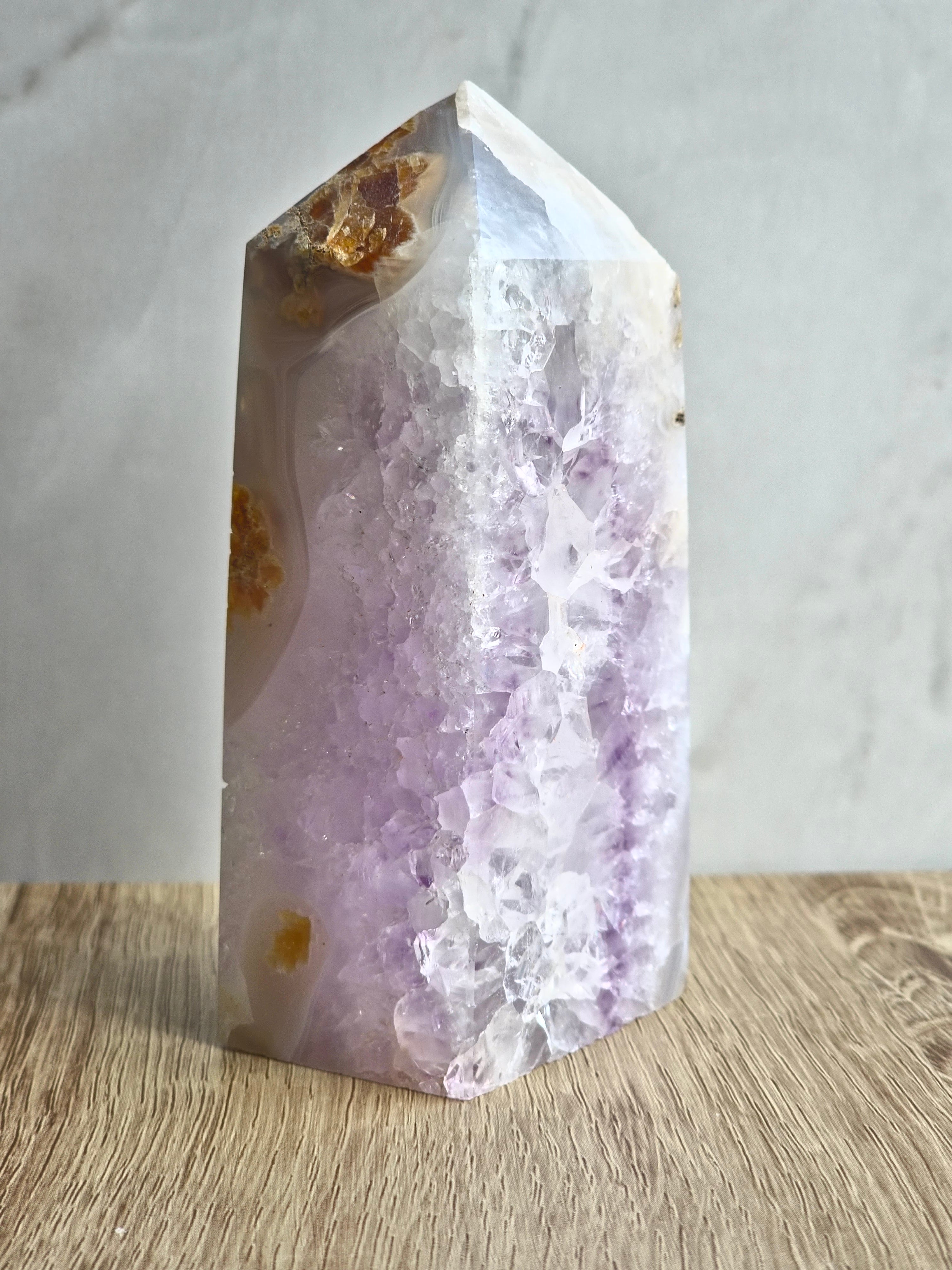 Amethyst and agate towet