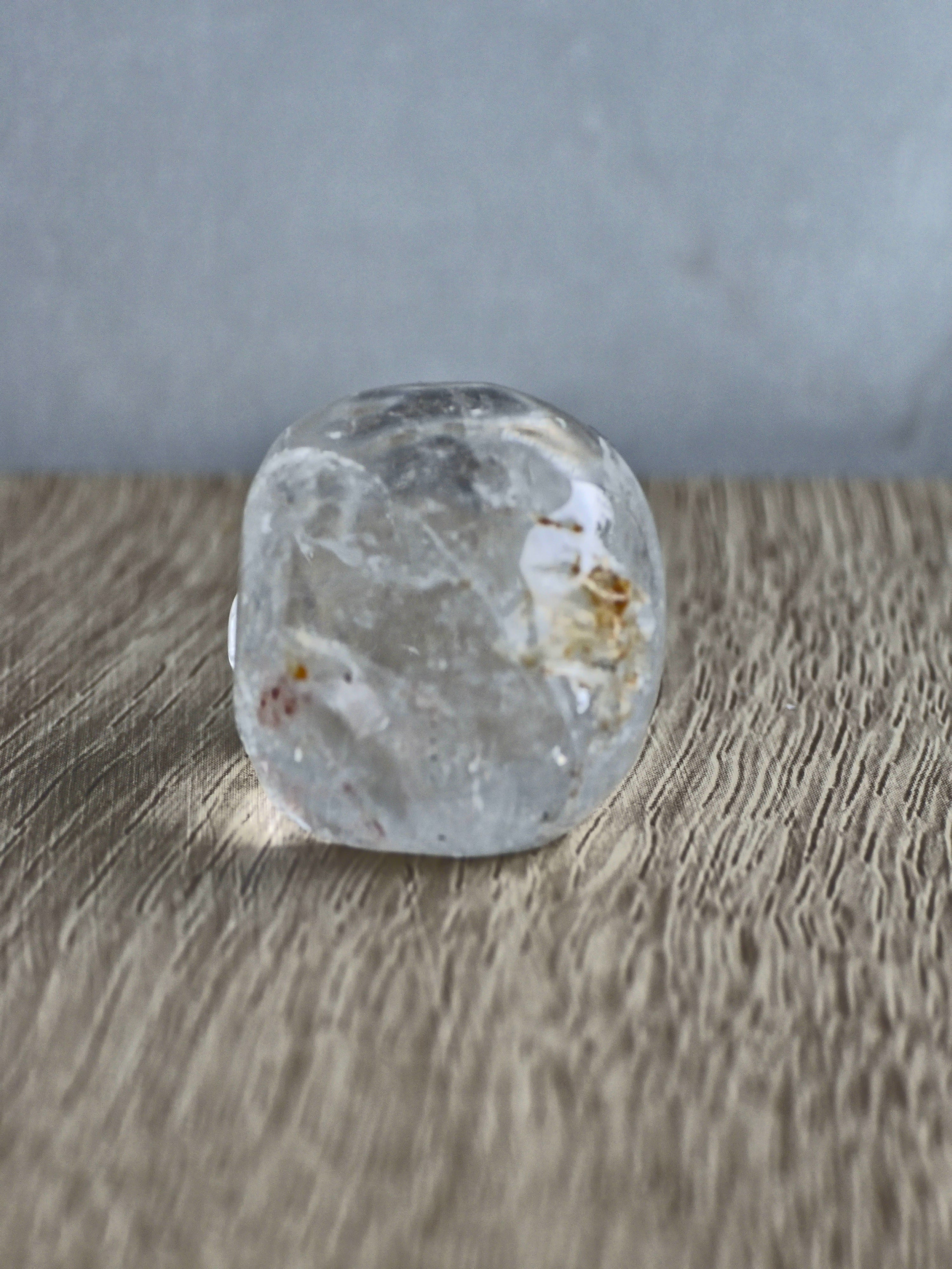 Quartz skull with iron inclusions