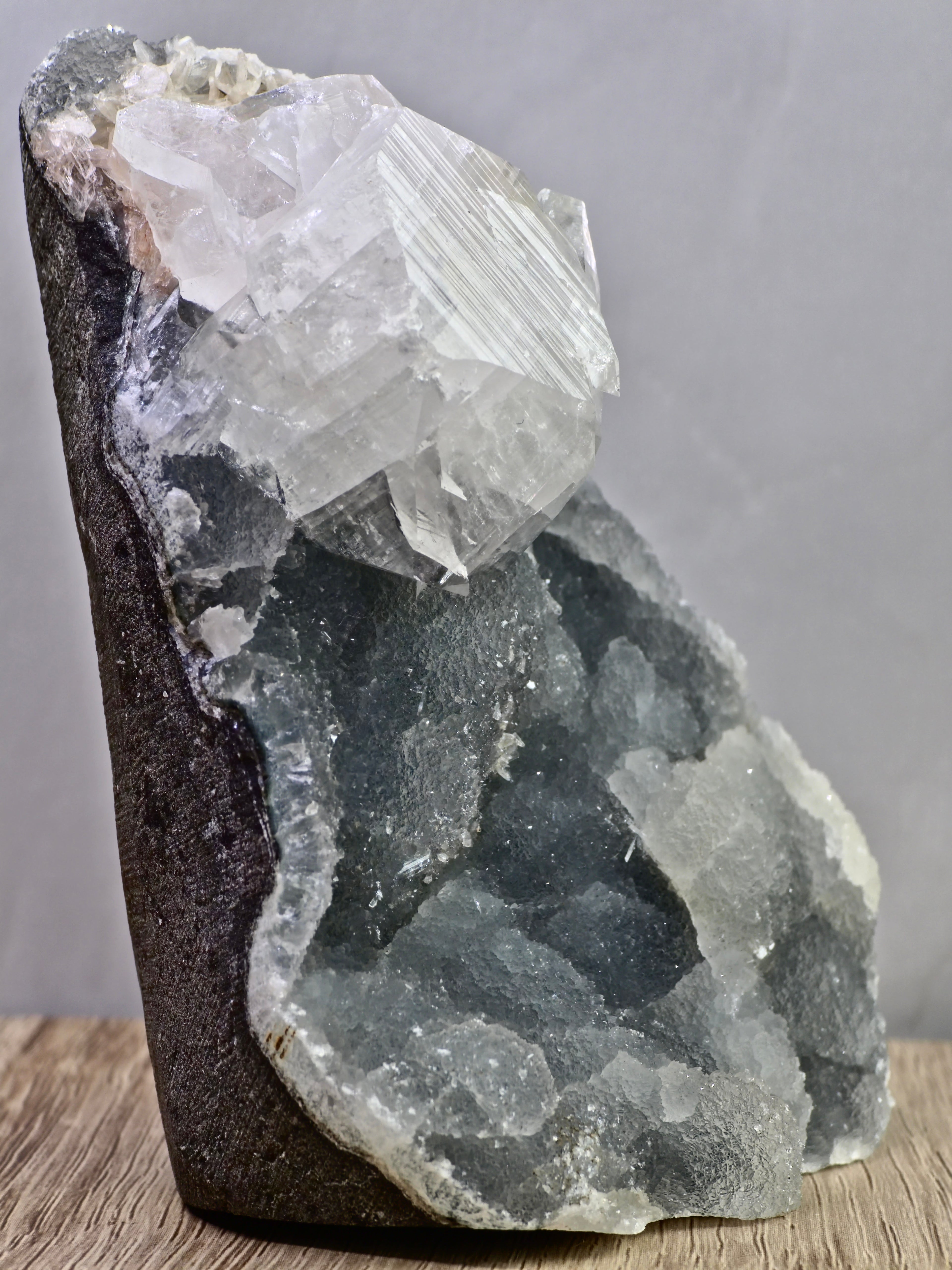 AAA grade Diamond Apophyllite