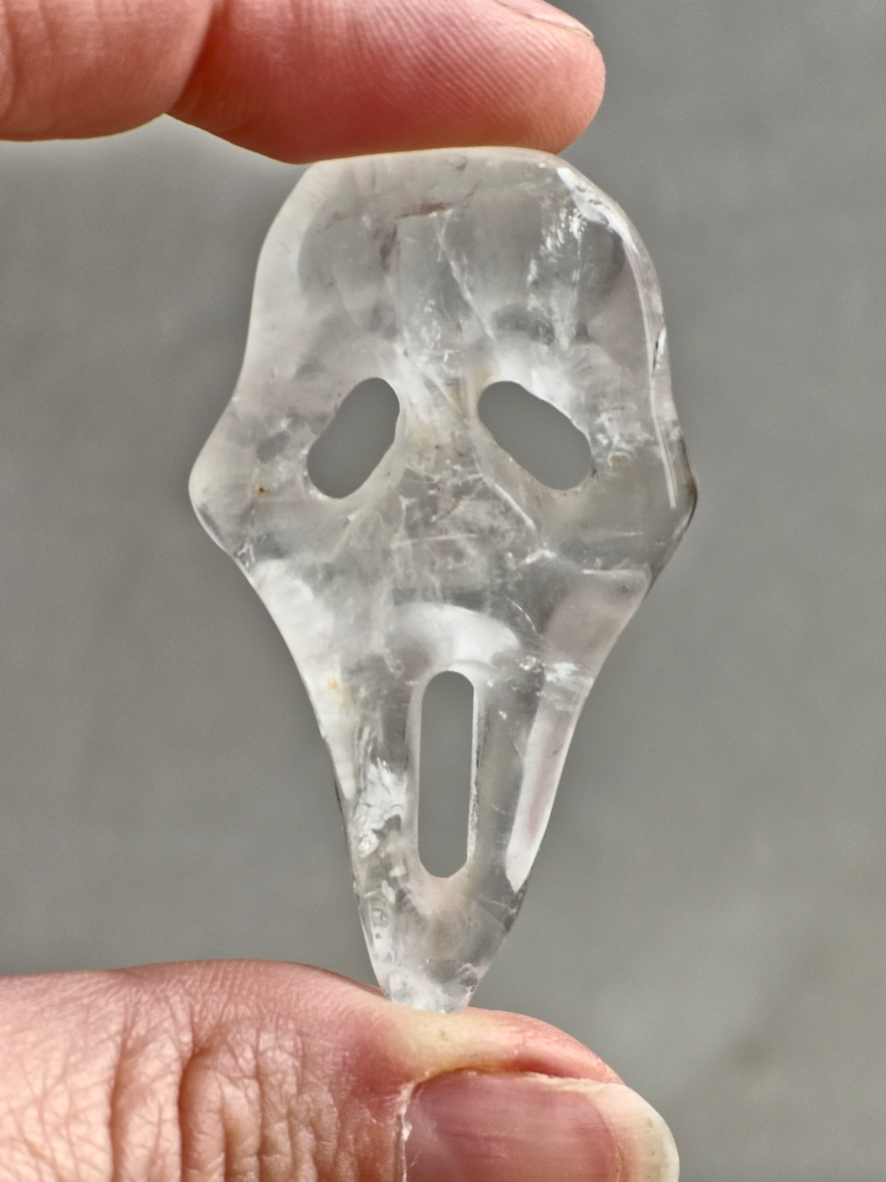 Quartz scream mask