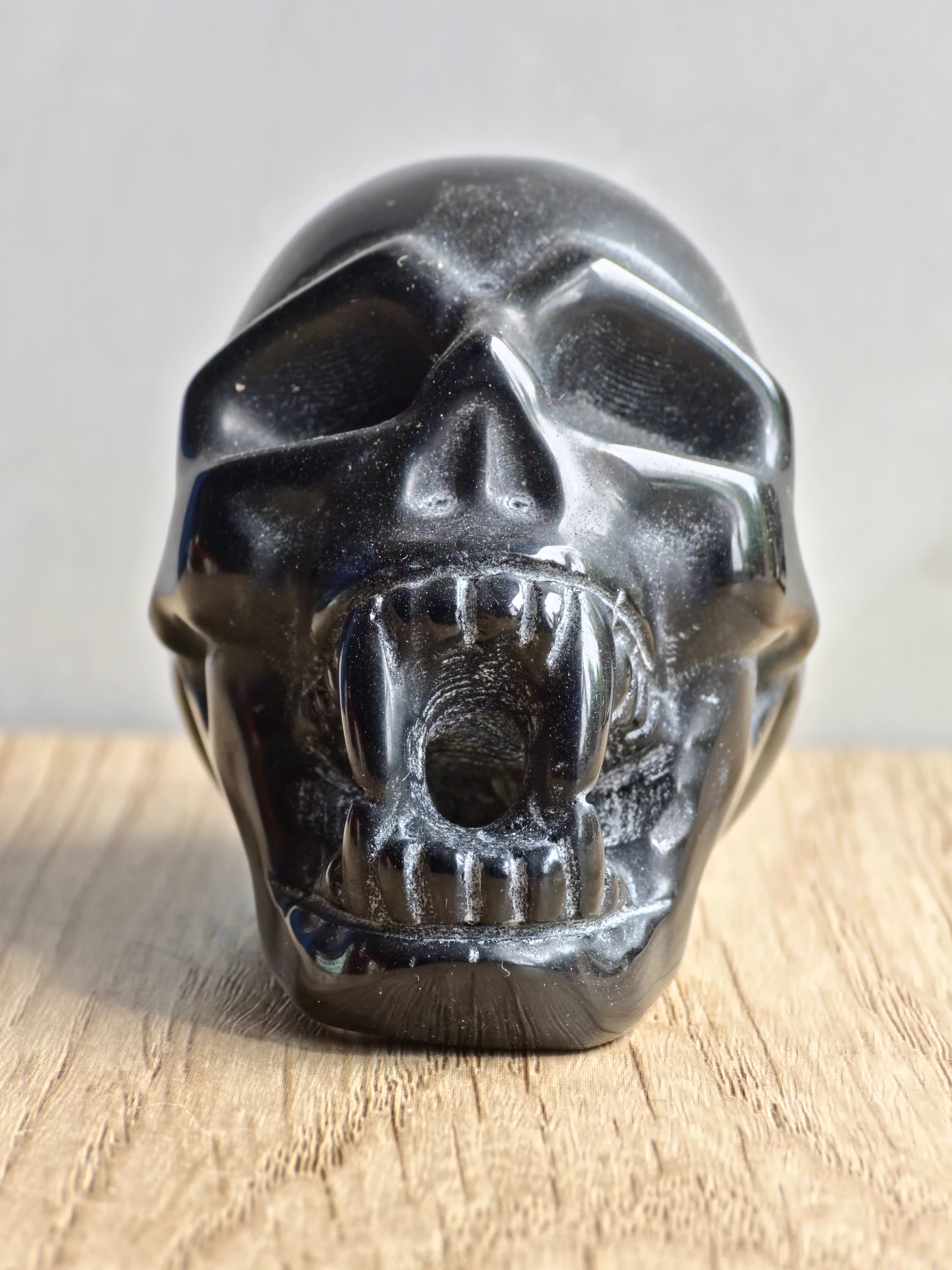 Obsidian Vampire Skull Carving