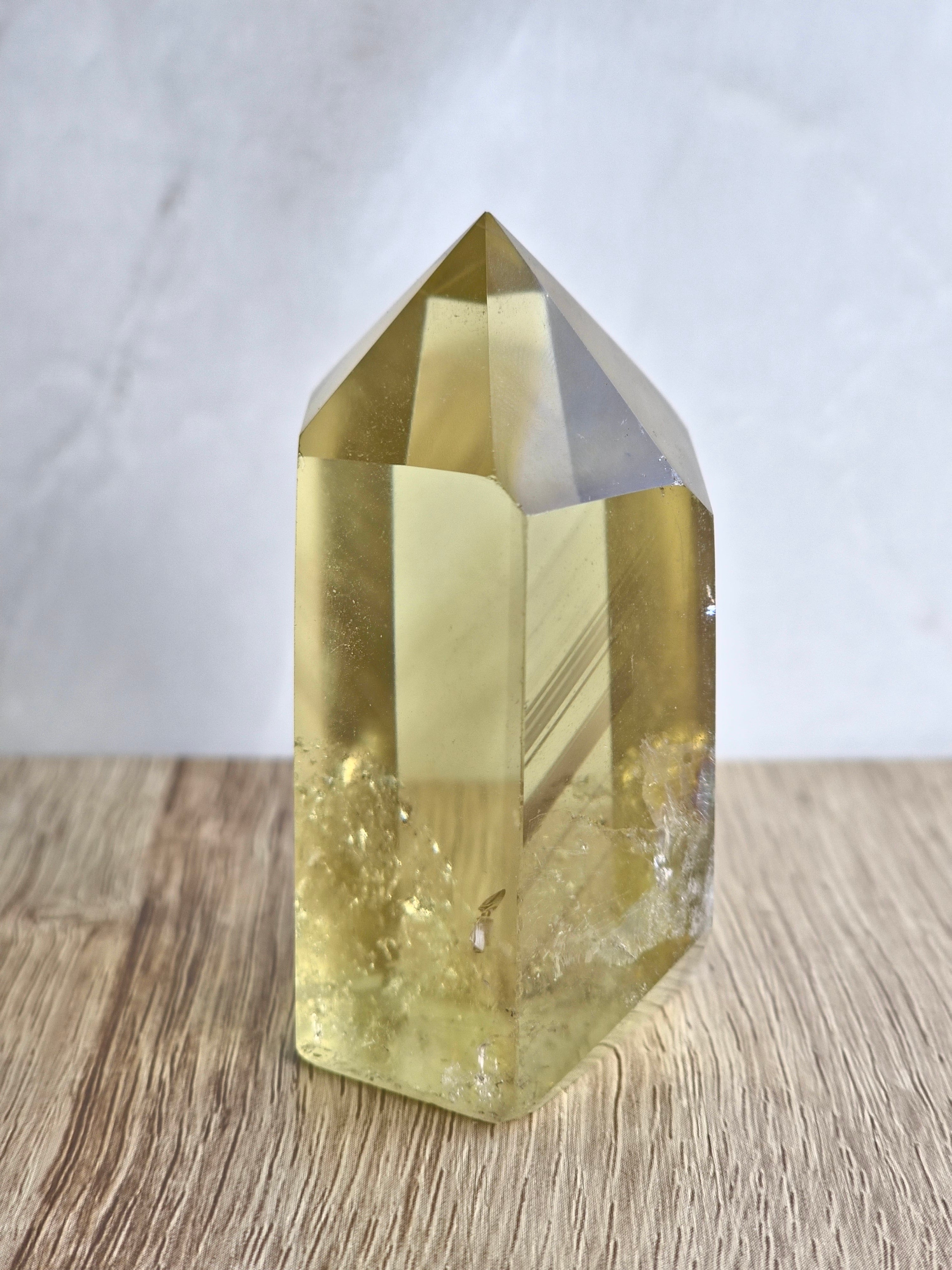 Citrine tower with phantom lines