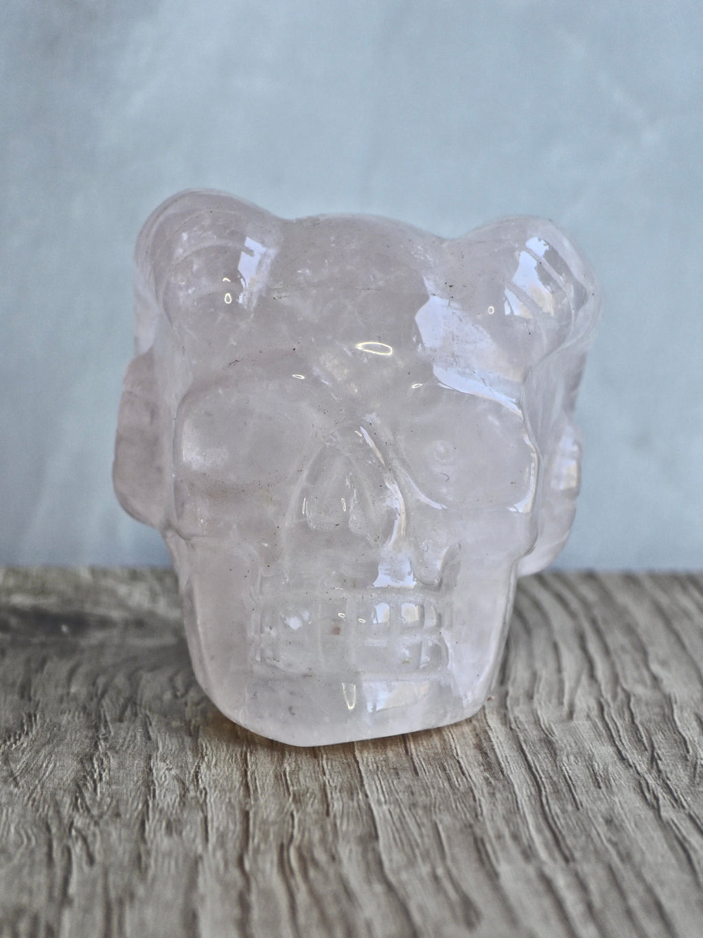 Rose quartz skull with ram horns