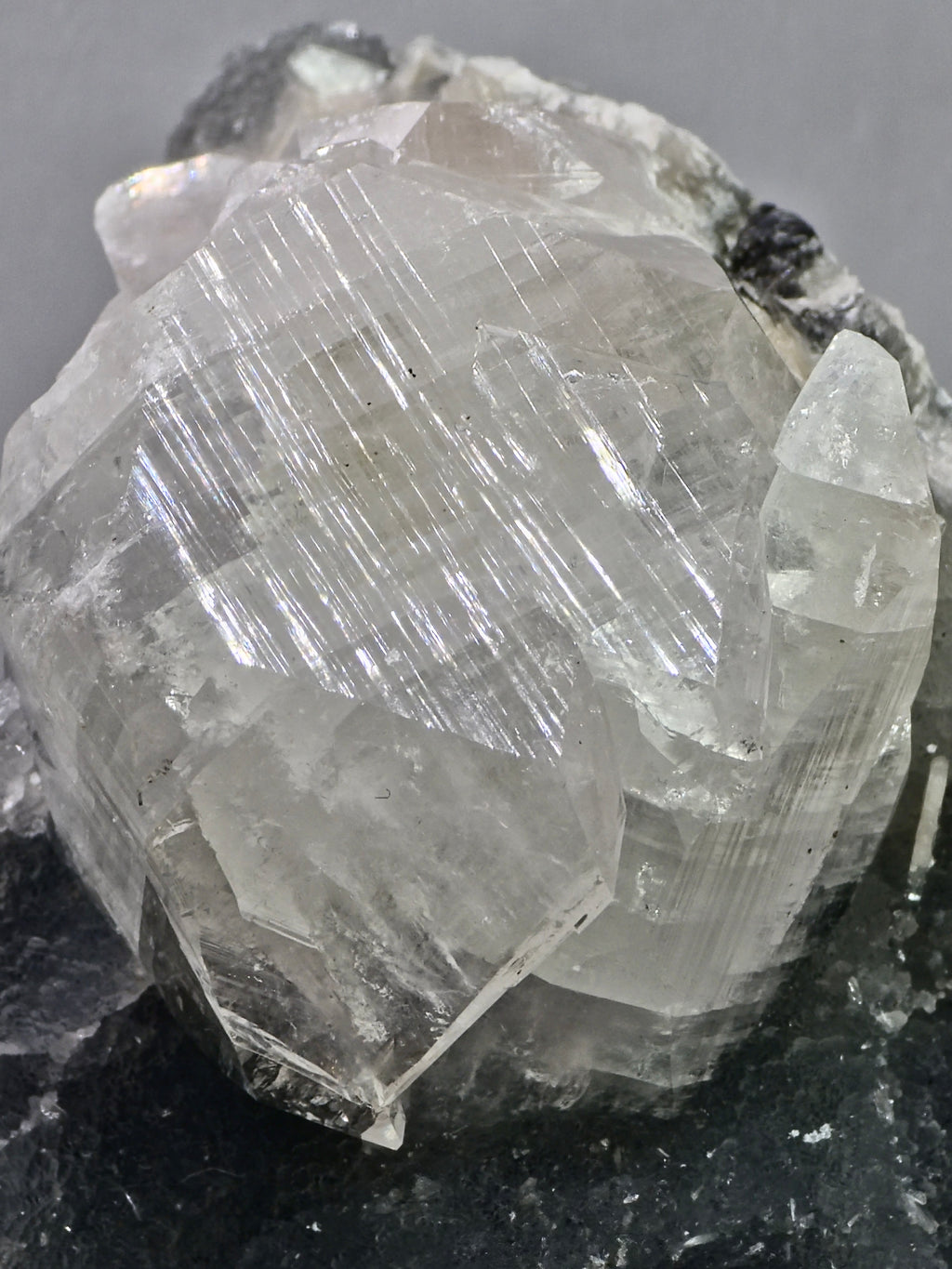 AAA grade Diamond Apophyllite