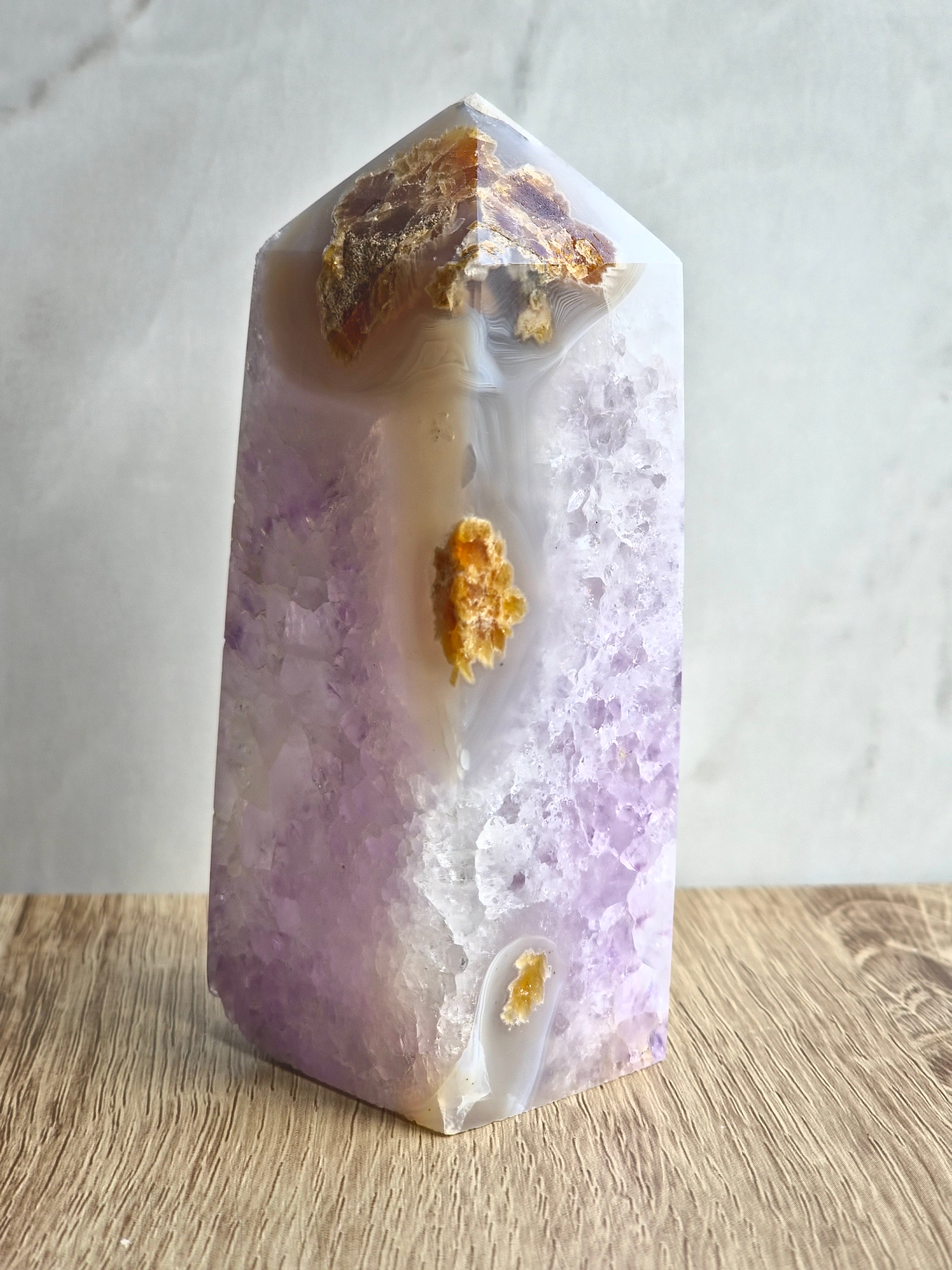 Amethyst and agate towet