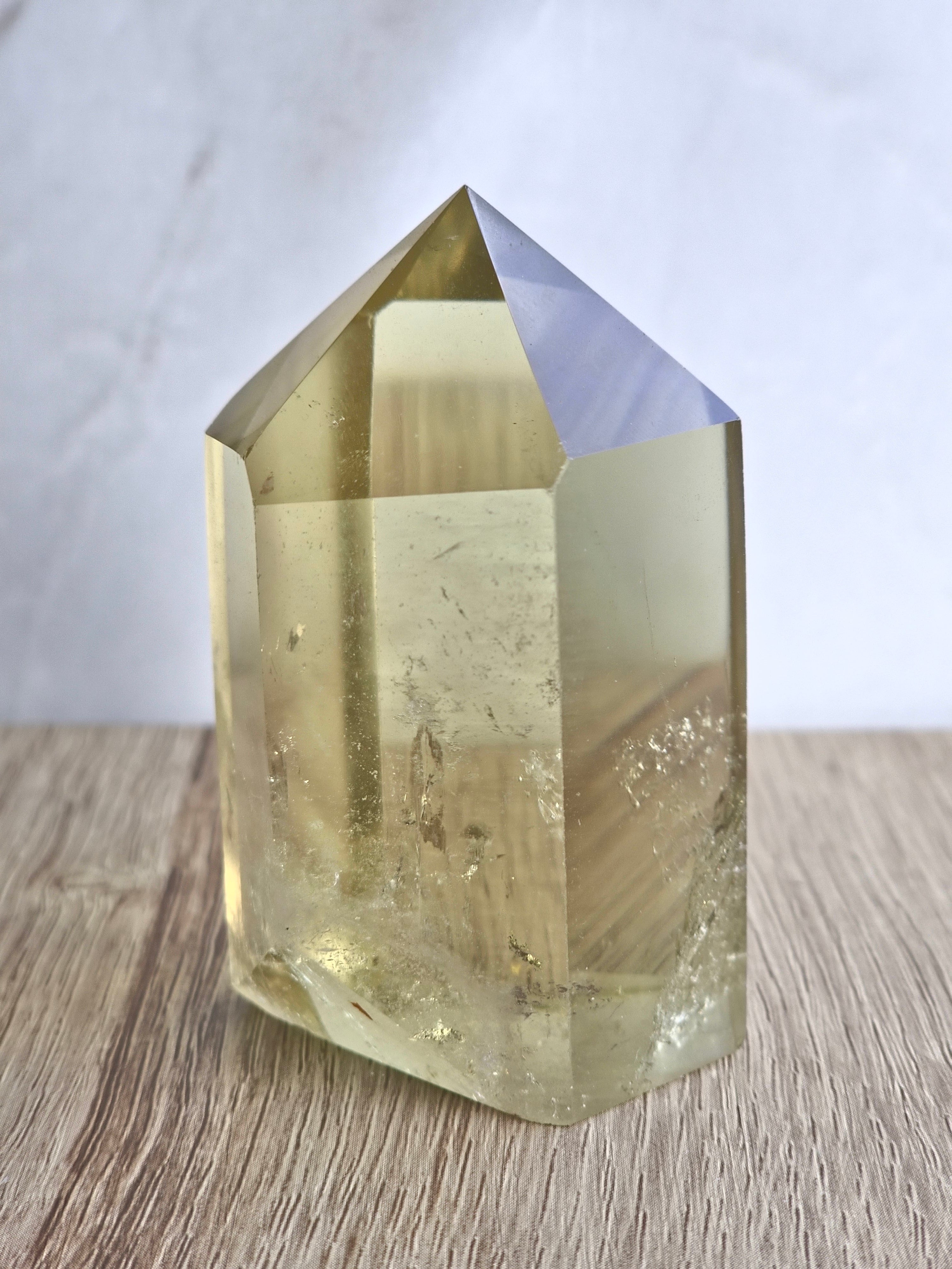 Citrine tower with phantom lines
