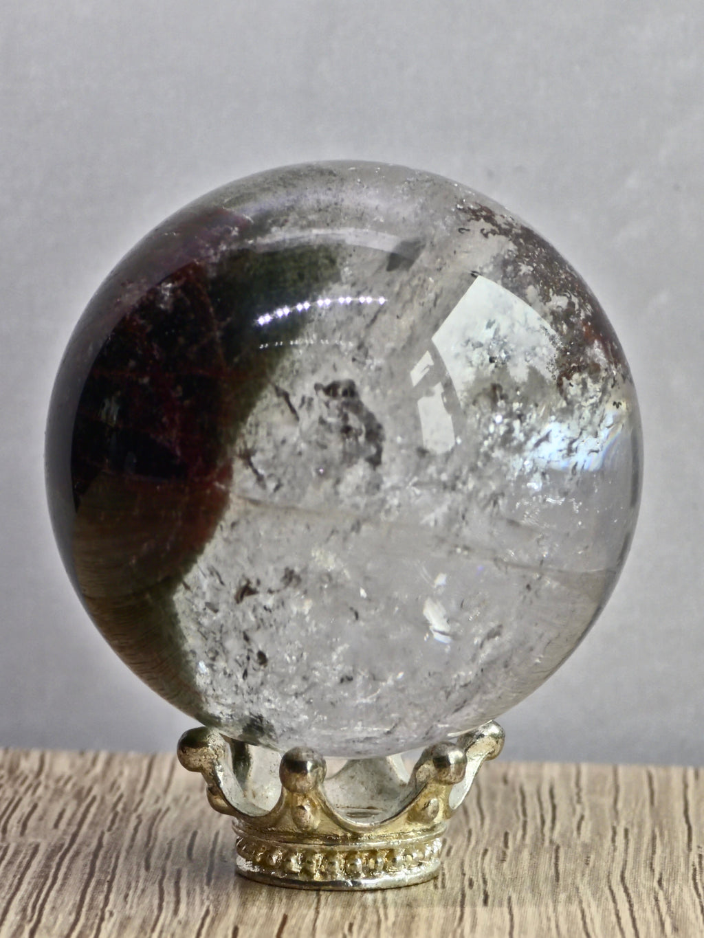 Garden quartz sphere
