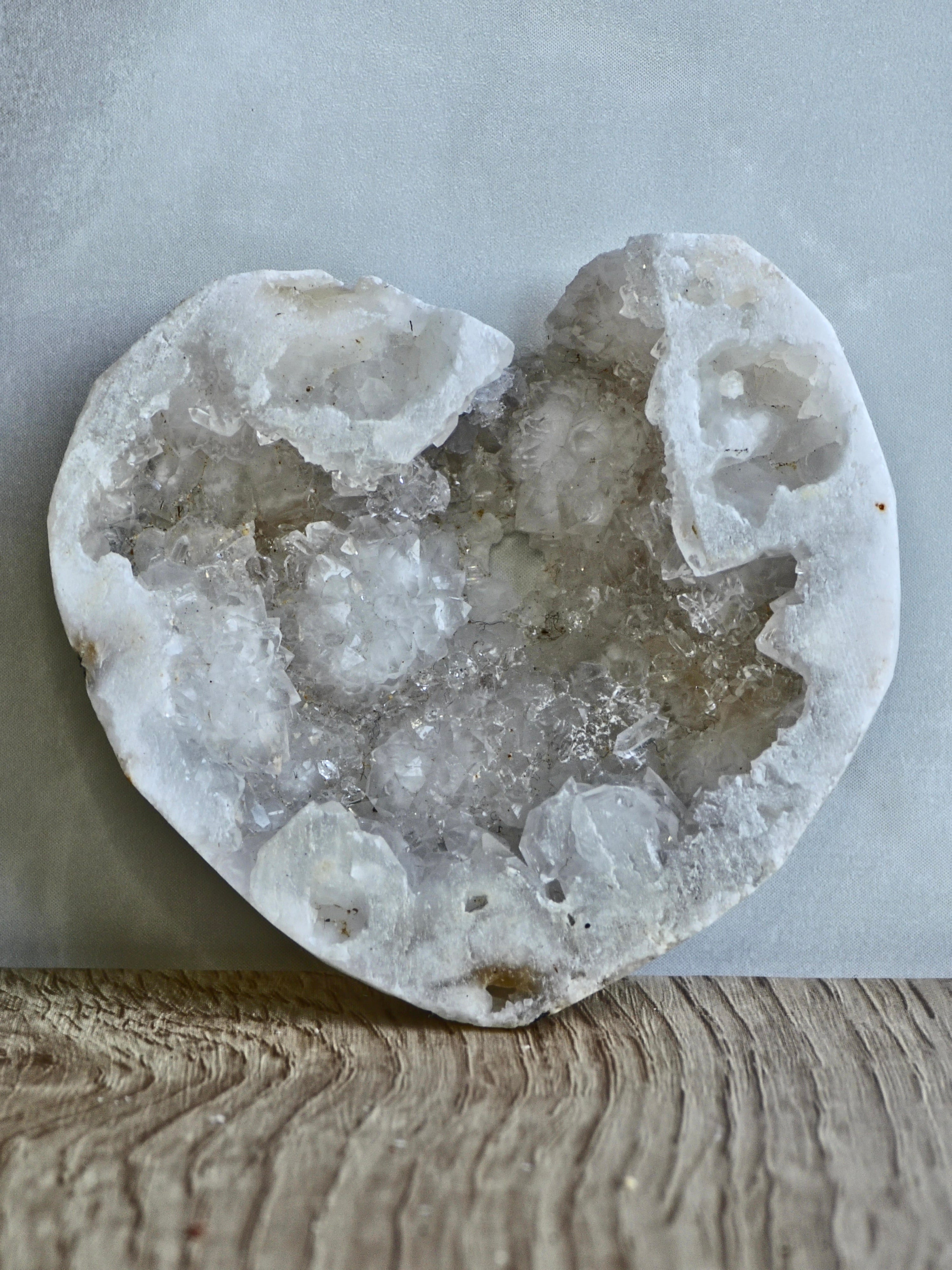 Quartz geode heart