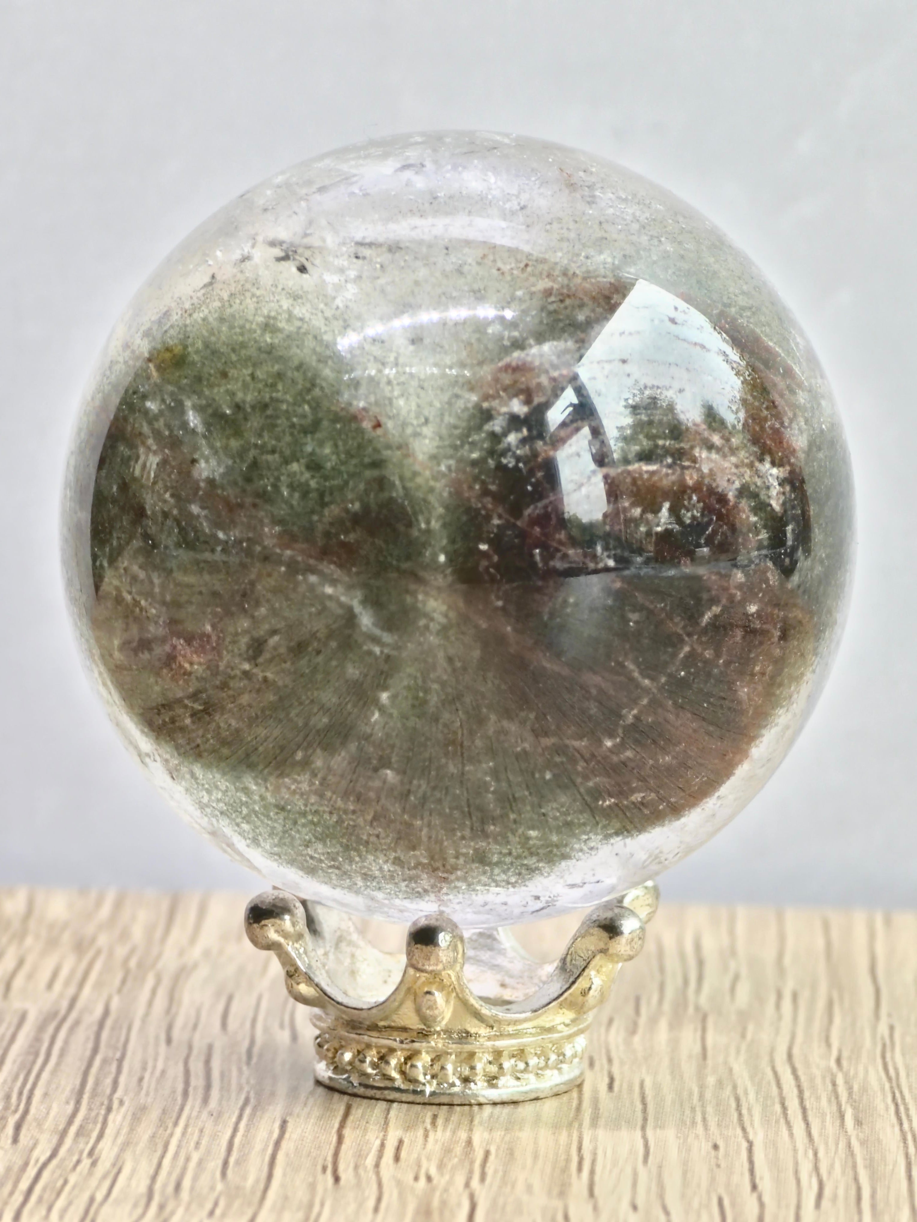 Garden quartz sphere