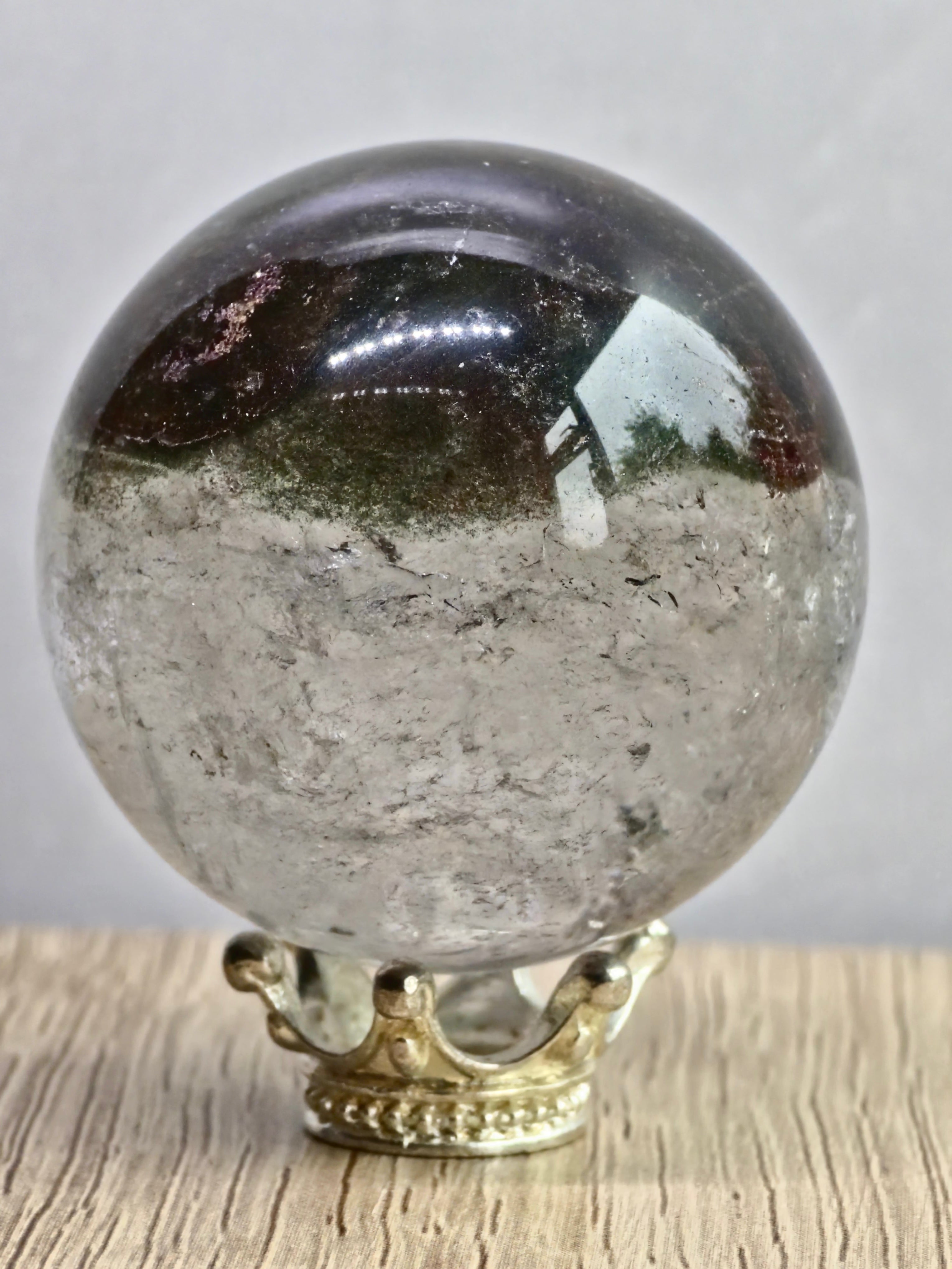Garden quartz sphere