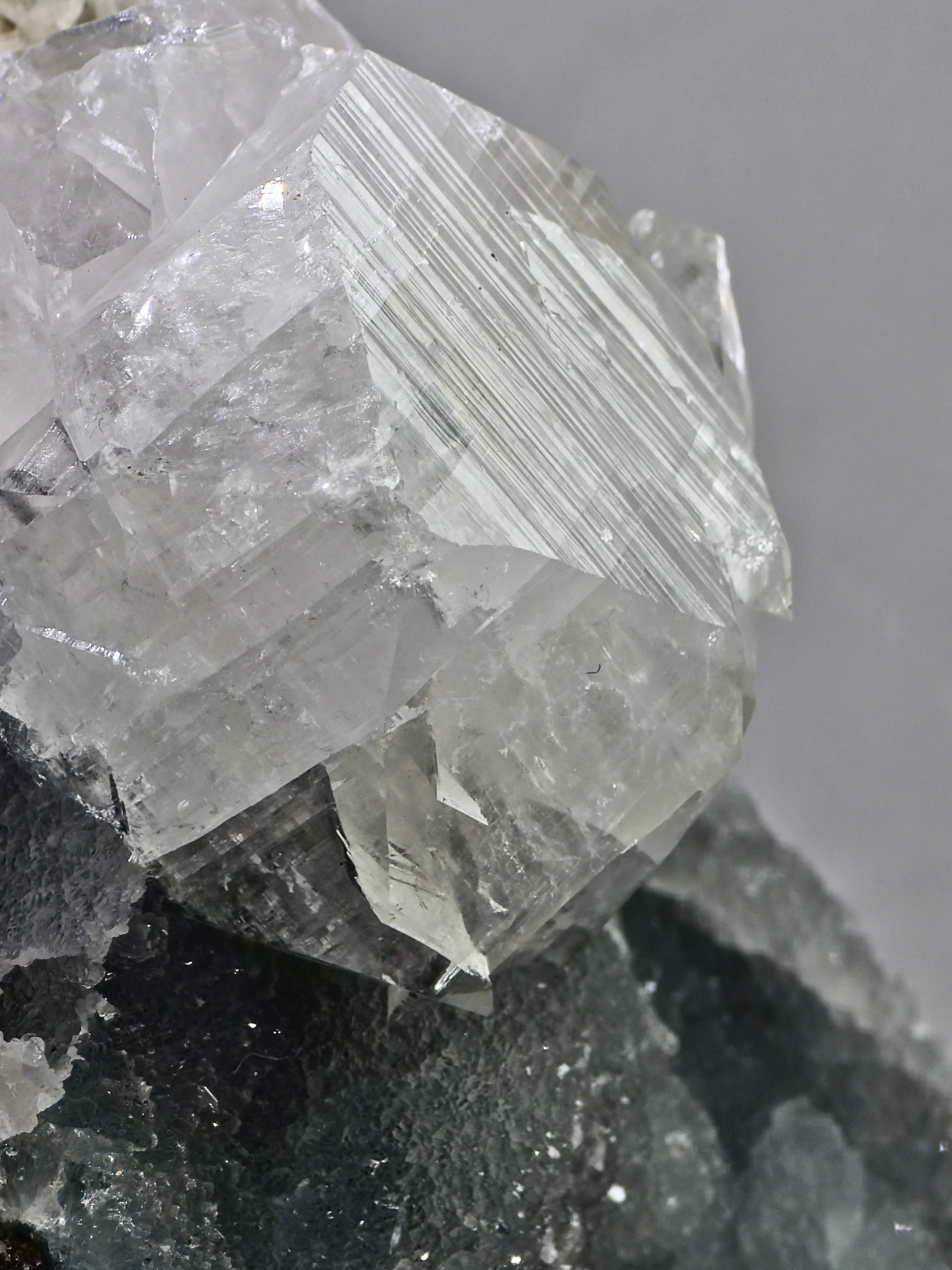 AAA grade Diamond Apophyllite