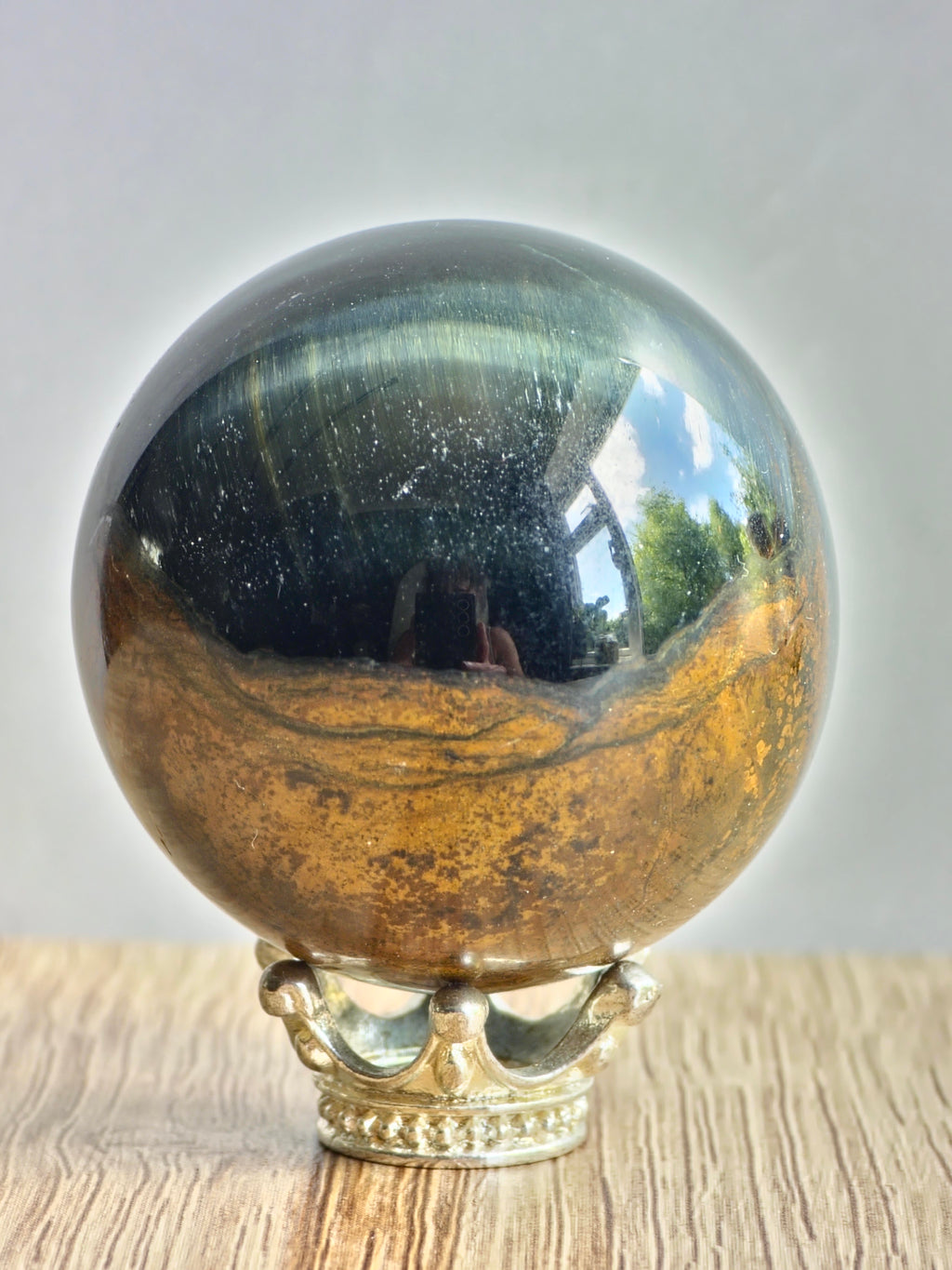 Blue Tiger’s Eye Sphere — Chatoyant Fibre Structure with Golden Core Feature